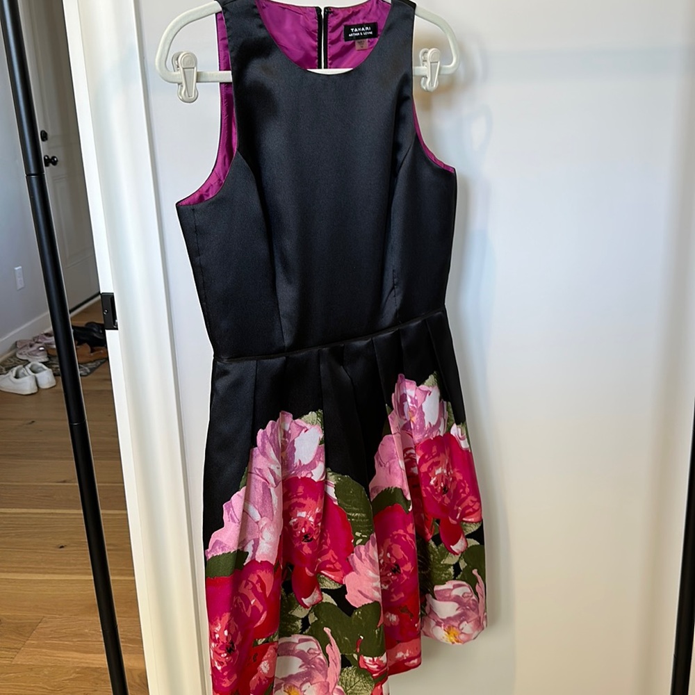 Tahari ASL sleeveless black and floral bottom mini dress